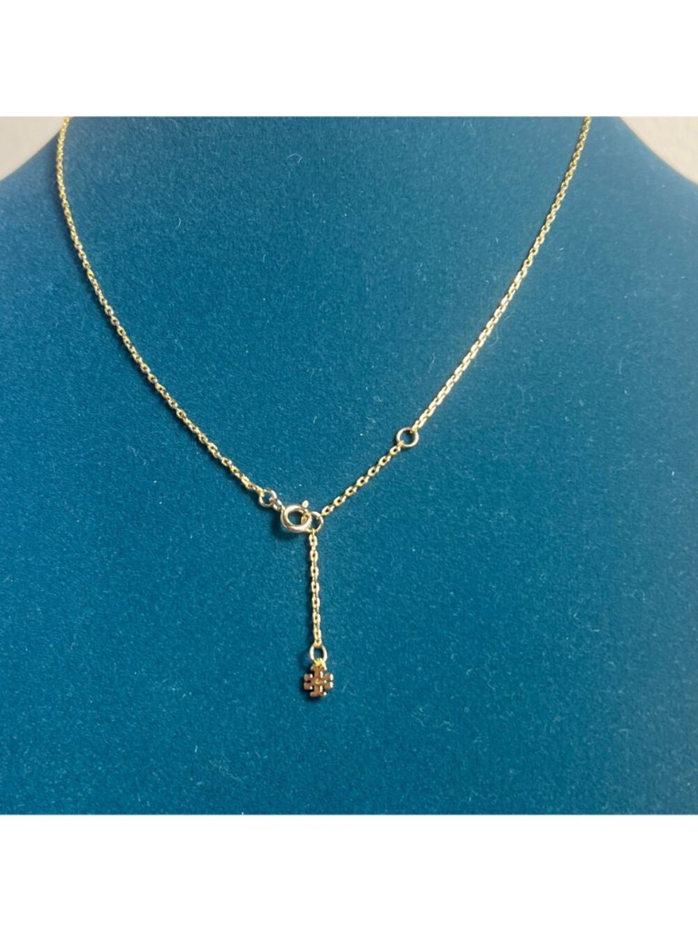 TORY BURCH GOLD GOOD LUCK CHAIN PENDANT NECKLACE - Picture 4 of 7